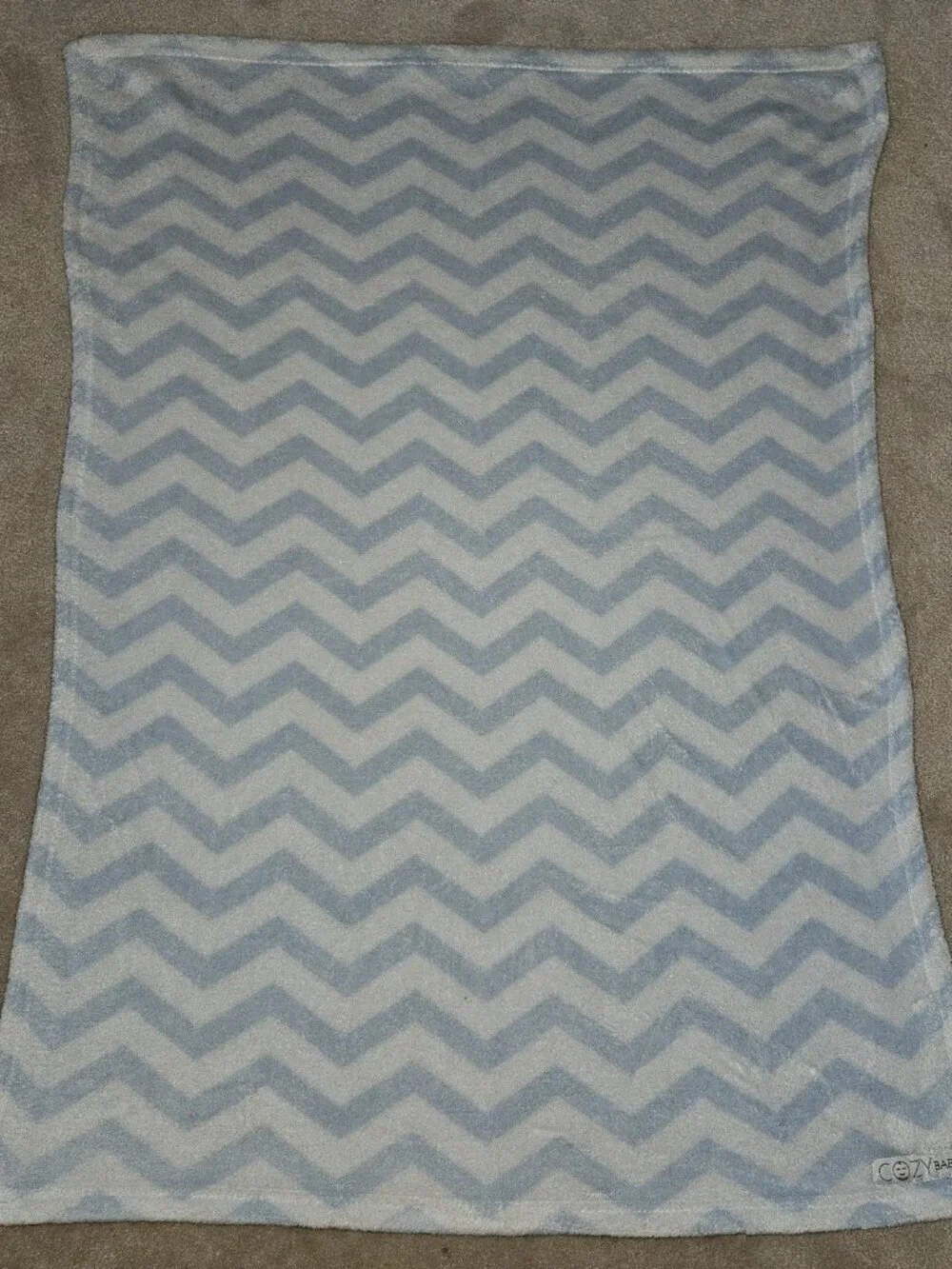 Cozy Baby Blue White Chevron Baby Blanket Fleece Soft 29x40 Zig Zag 119741